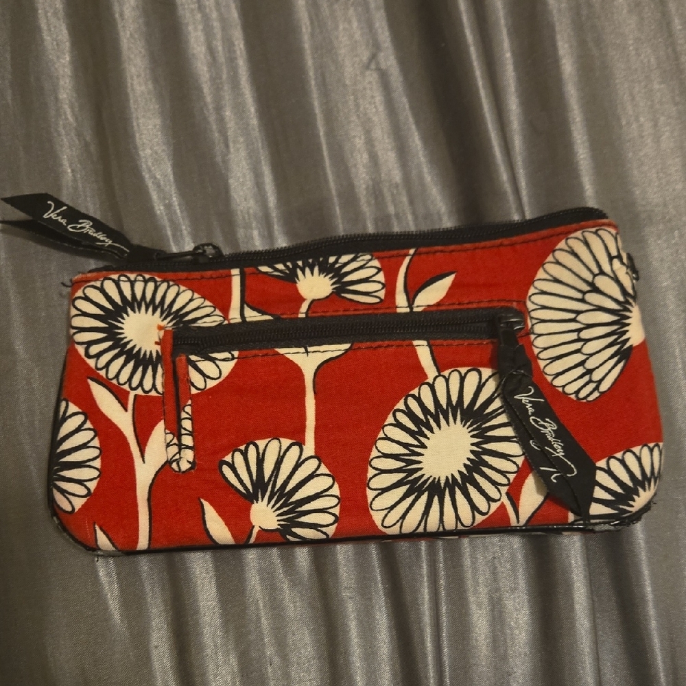 Vera Bradley *Retired Deco Daisy* Wristlet